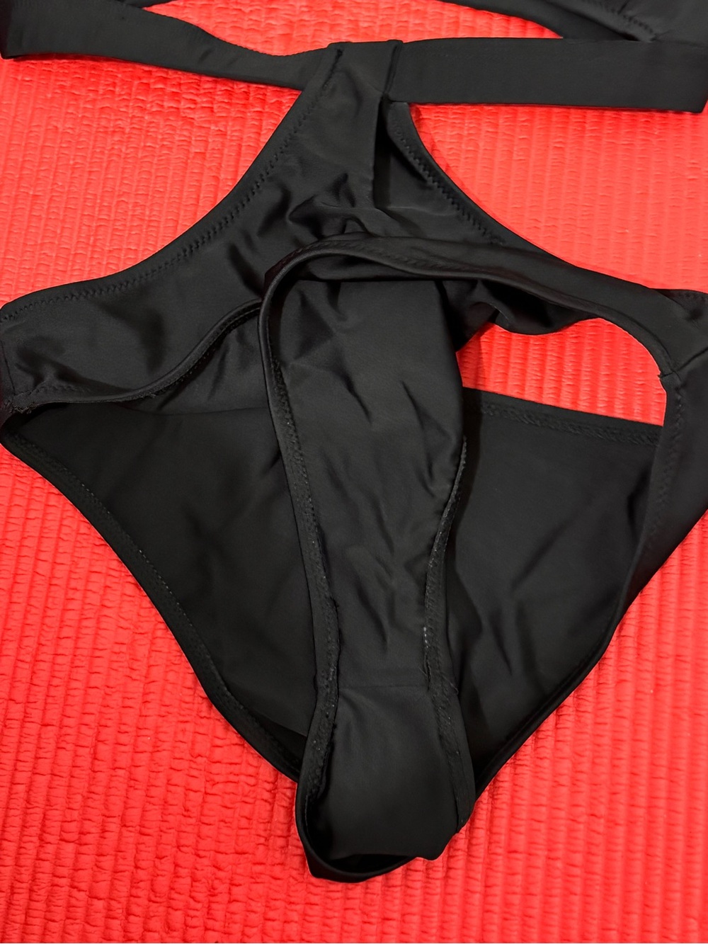Black Cutout Two-Piece Bikini size L - Picture 3 of 8
